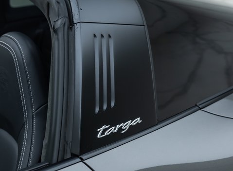 Porsche 911 Targa 4S (992) 38