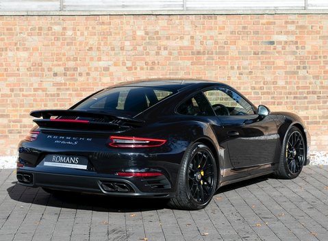 Porsche 911 (991.2) Turbo S 7