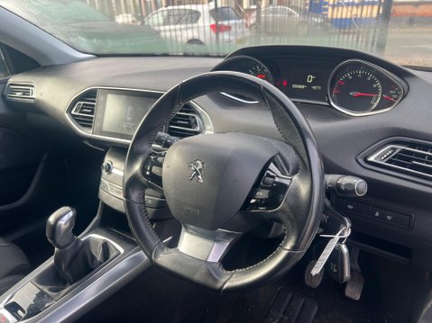 Peugeot 308 1.2 PureTech Allure Euro 6 (s/s) 5dr 15