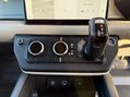 Land Rover Defender HSE MHEV 34