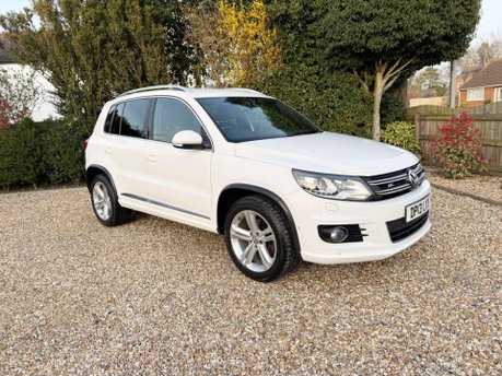 Volkswagen Tiguan 2.0 TDI BlueMotion Tech R-Line DSG 4WD Euro 5 (s/s) 5dr 2