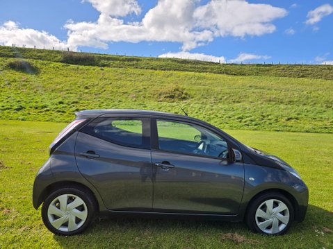 Toyota Aygo 1.0 VVT-i x-play Euro 6 5dr 12
