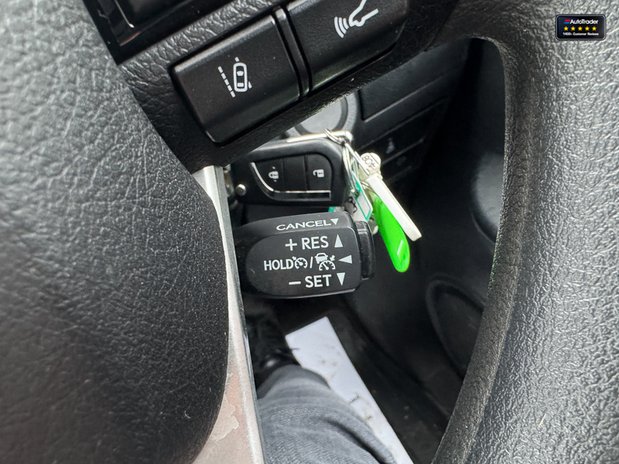 Toyota Hilux Active | 2.4 LT | AC | Sensors | Double Cab | 21