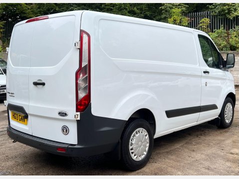 Ford Transit Custom 2.2 TDCi 270 Panel Van 5dr Diesel Manual L1 H2 (186 g/km, 98 bhp) 13