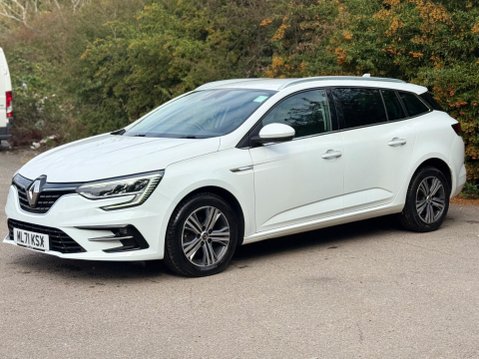 Renault Megane 1.5 Blue dCi Iconic Sport Tourer Euro 6 (s/s) 5dr 3