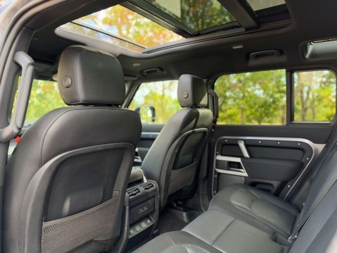 Land Rover Defender 3.0 Defender X-Dynamic SE D MHEV A 4WD 5dr 20