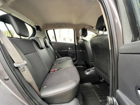 Renault Clio DYNAMIQUE TOMTOM 16V 52