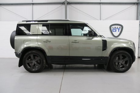 Land Rover Defender D300 X-dynamic HSE - Air Suspension and Electric Tow Bar