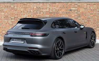 Porsche Panamera Turbo S E-Hybrid Sport Turismo 7