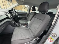 Volkswagen T-Cross SE TSI 11