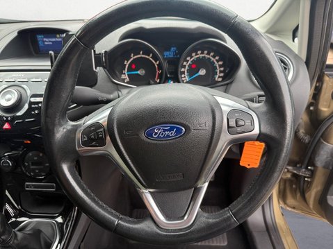 Ford Fiesta 1.0T EcoBoost Titanium Euro 5 (s/s) 5dr 16