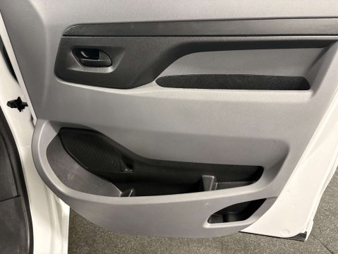 Vauxhall Vivaro 1.5 Vivaro  F2900 Sportive S/S 10