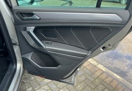 Volkswagen Tiguan SEL 1.5 TSI EVO DSG AUTOMATIC 36