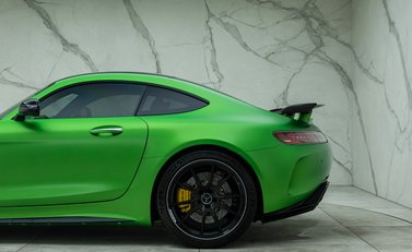 Mercedes-Benz AMG GT R 34