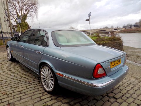 Jaguar XJR 4.2 V8 Supercharged 46