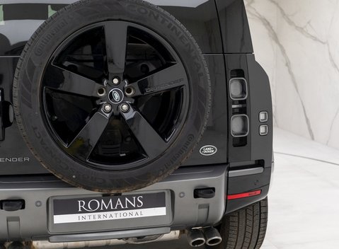 Land Rover Defender 90 V8 Carpathian Edition 21