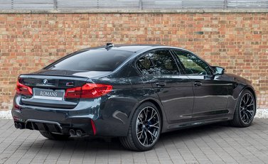 BMW M5 Competition 7