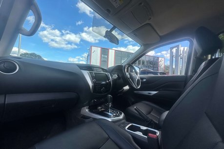 Nissan Navara 2.3 dCi Tekna Pickup Double Cab 4dr Diesel Auto 4WD Euro 6 (190 ps) 24