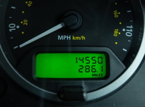 Land Rover Defender 110 ADVENTURE 23