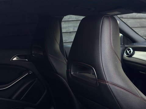 Mercedes-Benz GLA 2.1 GLA 220 AMG Line D 4Matic Auto 4WD 5dr 41