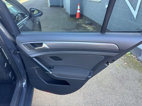 Volkswagen Golf SE TSI EVO 56