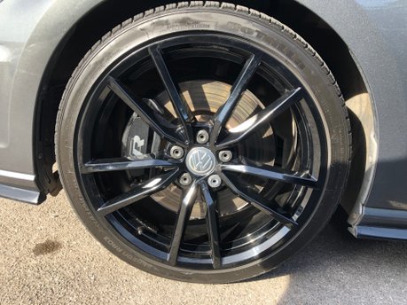 Volkswagen Golf R 2.0 TSI 5 door 4MOTION manual, 60,000m FSH with VW 20