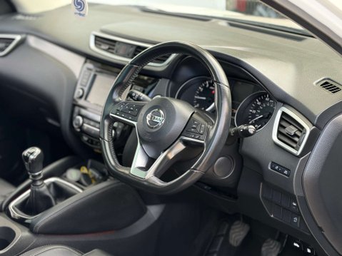 Nissan Qashqai 1.3 Qashqai Tekna DiG-T 5dr 14