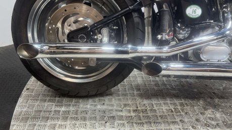 Harley-Davidson Softail Standard Injection model 2005 only 6k FXSTI project bike 1450 30