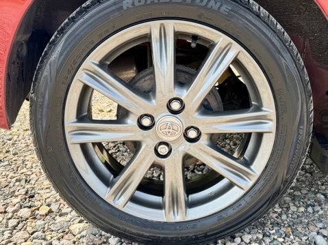 Toyota Yaris VVT-I SR 43