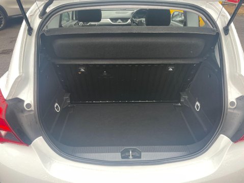 Vauxhall Corsa 1.0i Turbo ecoFLEX Excite Euro 6 (s/s) 3dr (a/c) 31
