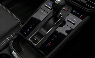 Porsche Macan GTS 22