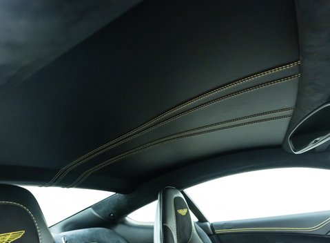 Aston Martin Vanquish S 14