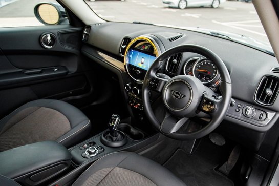Mini Countryman COOPER CLASSIC