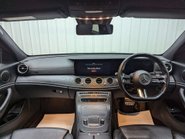 Mercedes-Benz E Class 2.0 E 300 AMG Line de Auto 4dr 68