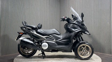 Kymco CV 550 2023 ONLY 161 MILES 3 WHEELER TRIKE RIDE ON A CAR LICENCE MP3 1