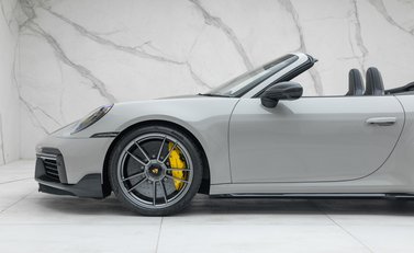 Porsche 911 Turbo S Cabriolet (992) 51