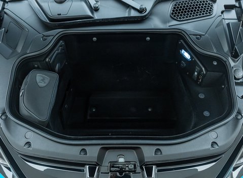 Lamborghini Revuelto 44