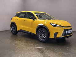 Lexus LBX 1.5 VVT-iE Premium SUV 5dr Petrol Hybrid E-CVT Euro 6 (s/s) (136 ps) Blueto