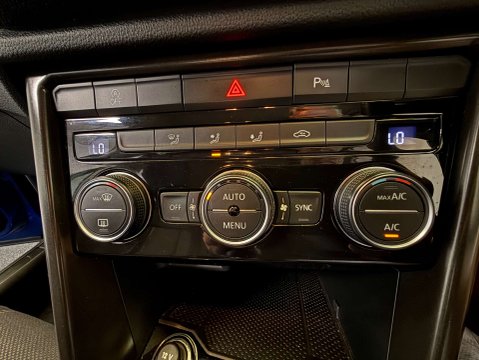 Volkswagen T-Roc 1.0 T-Roc SE TSi 5dr 19