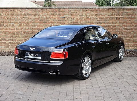 Bentley Flying Spur V8 19