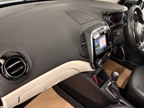 Renault Captur 1.3 TCe ENERGY GT Line EDC Euro 6 (s/s) 5dr 29