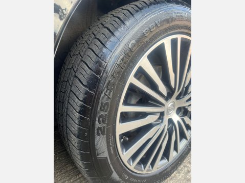 Nissan Elgrand 3.5 v6 petrol automatic 9