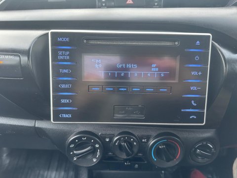 Toyota Hilux ACTIVE 4WD D-4D S/C 11