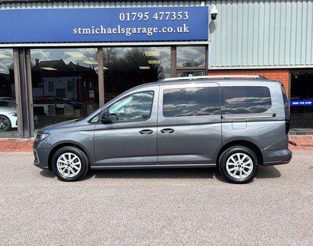 Ford Tourneo Connect 2.0 Tourneo Connect Titanium EcoBlue A 5dr 15
