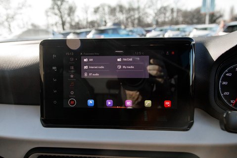 SEAT Arona TSI SE TECHNOLOGY 23