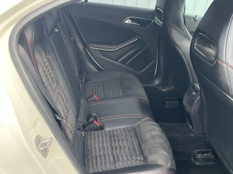 Mercedes-Benz A Class 1.8 A200 CDI AMG Sport Euro 5 (s/s) 5dr 27