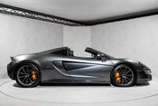 McLaren 570S SPIDER. WARRANTY. FULL MSH. CERAMIC BRAKES. SPORT EXHAUST. FRONT LIFT. B&O 6