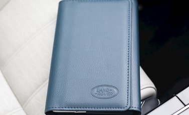 Land Rover Range Rover Velar D300 HSE First Edition 31