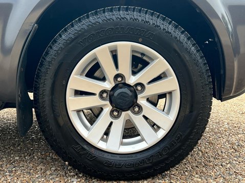 Suzuki Jimny SZ4 8