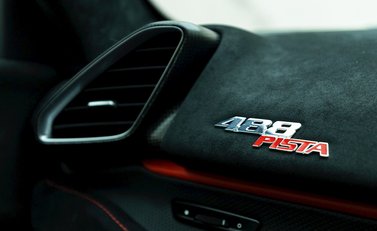 Ferrari 488 Pista Piloti 19